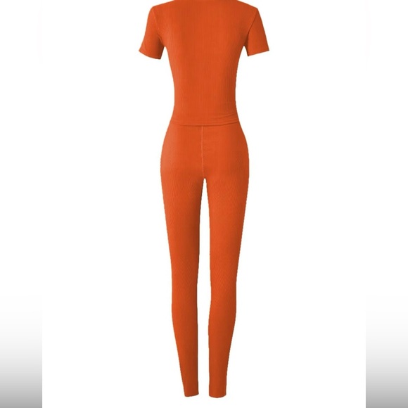 Women’s two piece pants set. Casual short sleeve round neck tee and leggings. - Picture 2 of 6